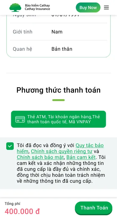 Khách hàng thanh toán trực tuyến để hoàn tất mua bảo hiểm